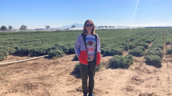 Elizabeth Reilly Reilly visited Arizona’s Duncan Family farm. 