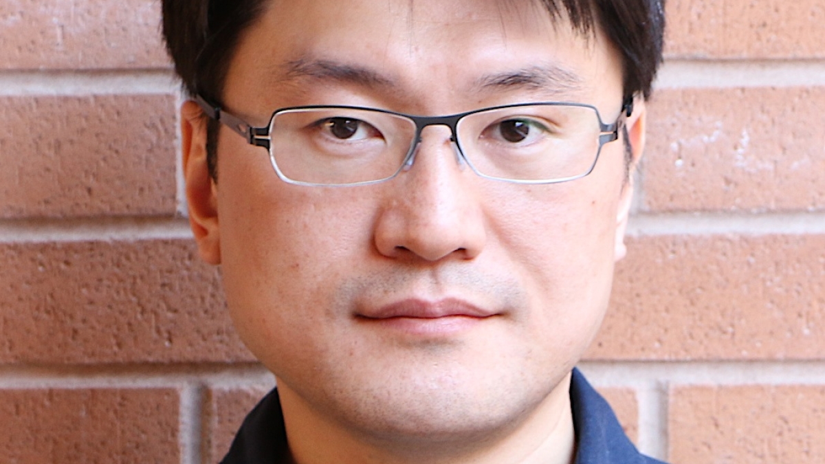 portrait of ASU assistant professor Ming-Hung (Jason) Kao